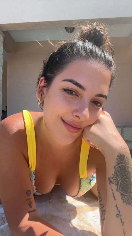 Show me ur cock🍌💦