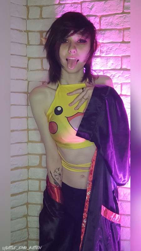 Little_Emo_Kitten - Fansly - 25 Jan, 2022 1