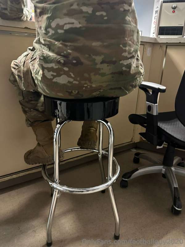 Me jerking and soldiers being soldiers! 7