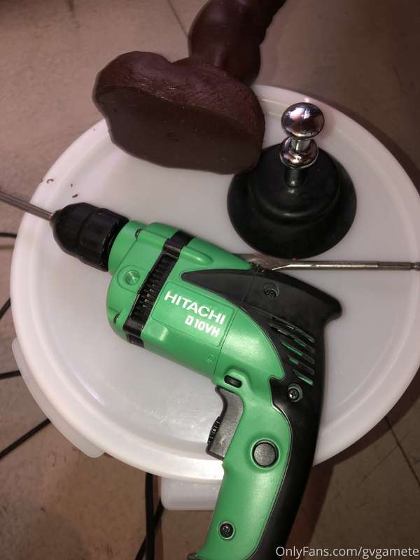 Doing some dildo modification