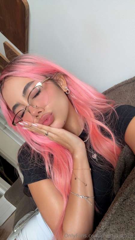 Do you have any kisses for me? 👀💖💕