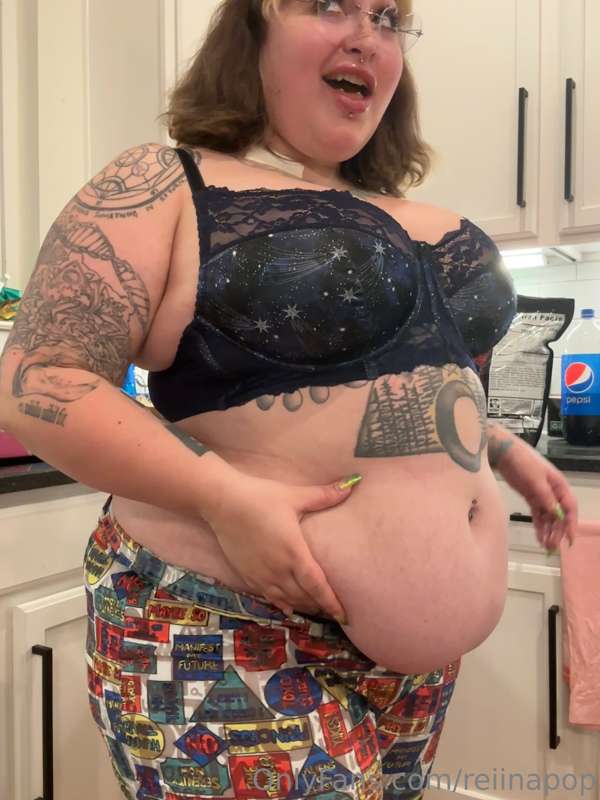 Some more before pics.. you can see even when I try to suck .. 1