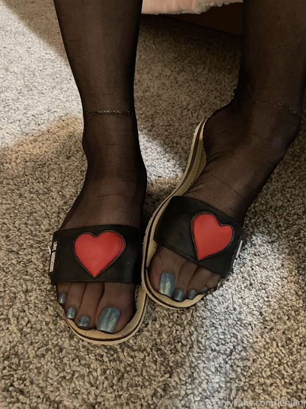😘