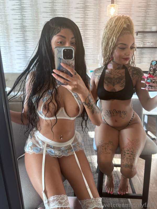 pt 1 yas/tattoo girl 🆒 feet + twerking + lingirie & mirror p.. 20