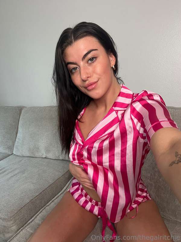 Goood Morning! Want to treat me to a coffee and some breakfa..