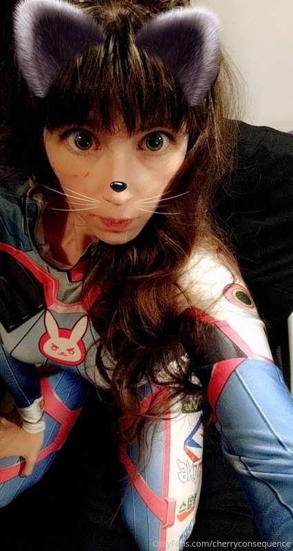 On or off Friday! 💙  #dva #blizzard #blizzardgirl #overwatch..
