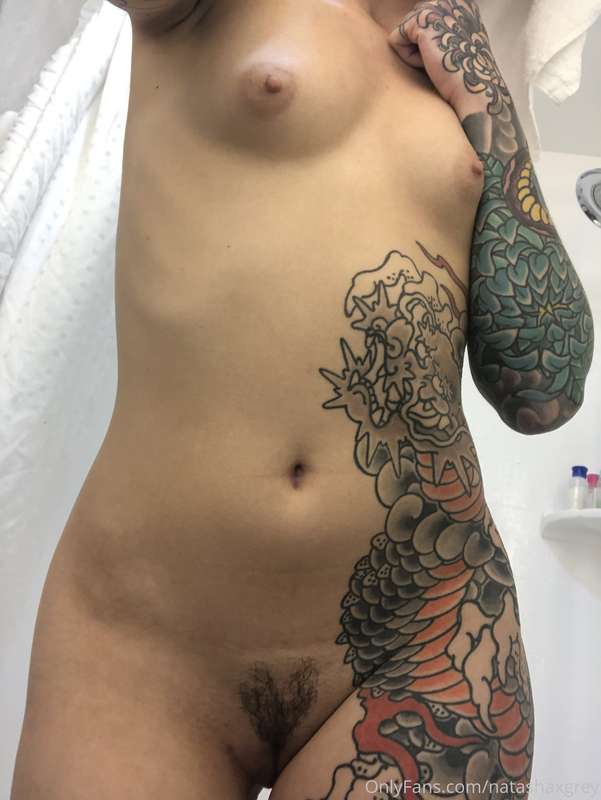 post shower nudez 🖤