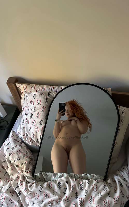I love posing for you 😍