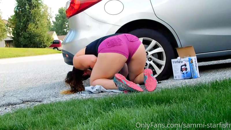 Won’t somebody help me change my tire?  Full pic set part 1 10
