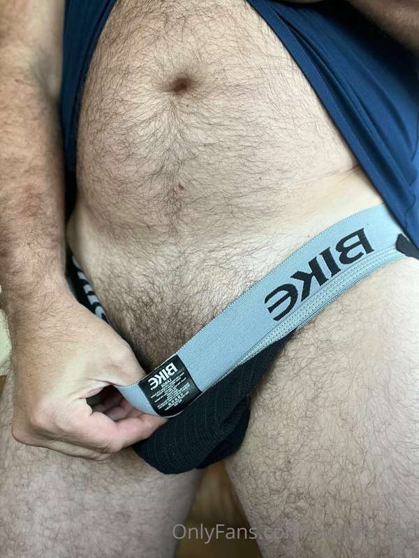 Been wearing this jock all week.   
Who wants me to shove it.. 3