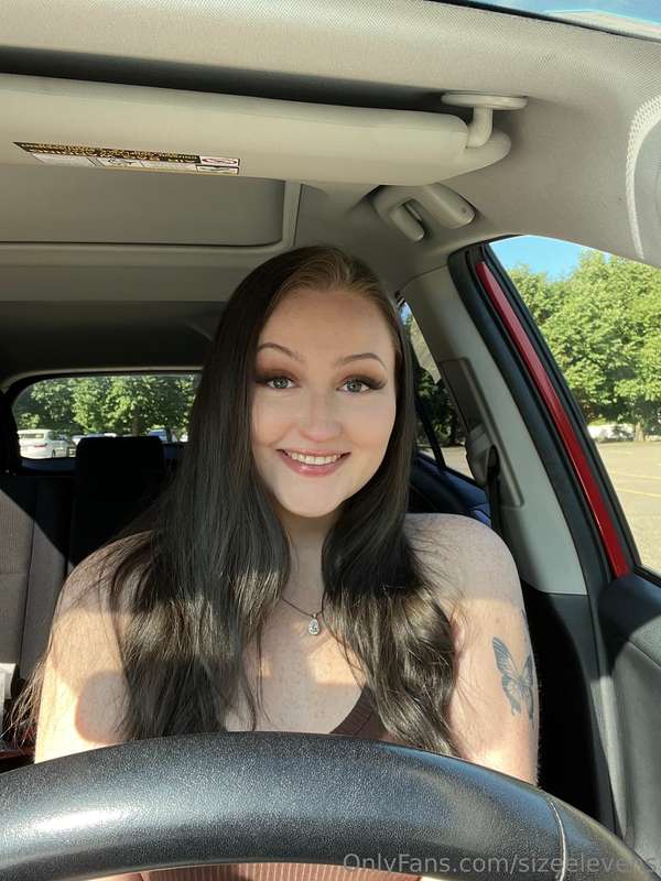 WYD if I you pull up next to me and catch me taking pics of .. 33