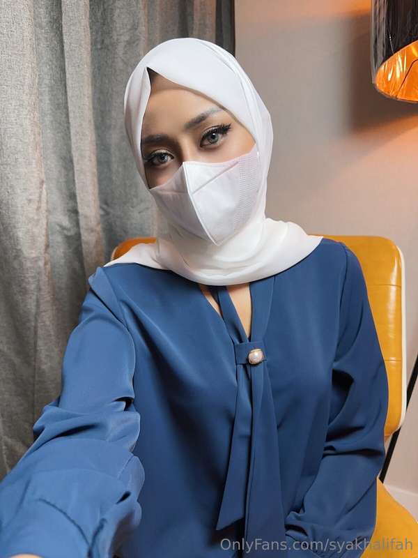 does my gaze make you blush🤭
