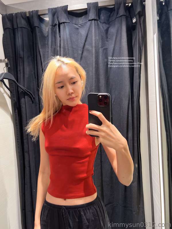 Do you like me in red? 3