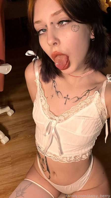 Daisy_Berry - Fansly - 16 Feb, 2025 2