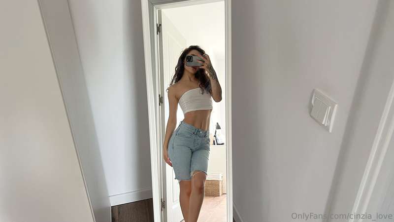 Cinzia_Love - Onlyfans - 2024-02-17T15:00:14