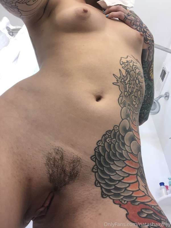 post shower nudez 🖤 9