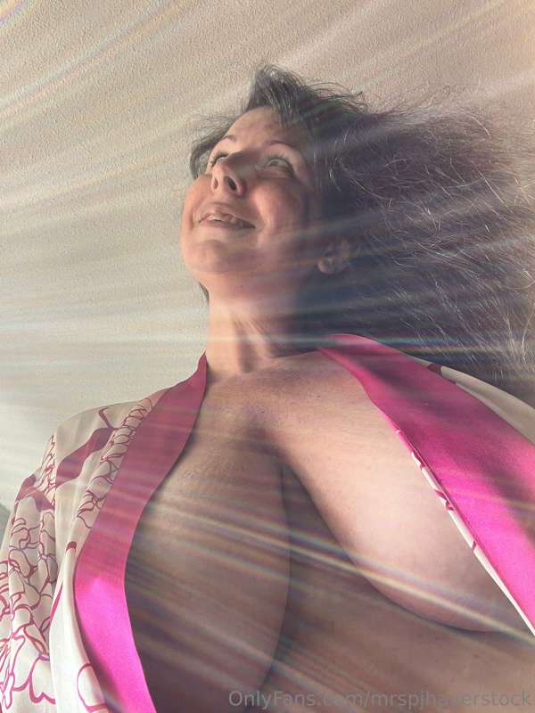 Back in my robe & thinking about some lunch… last 3 pics wer.. 4
