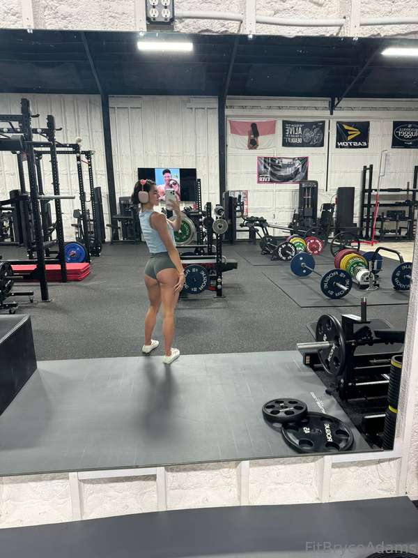 Send your gym music suggestions, I’m listening:
