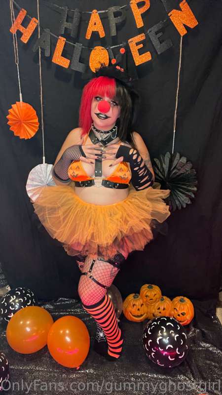 Let’s clown around 🤡 12