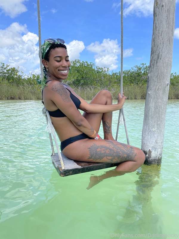 Tulum with @charliebhustle_ was so much fun 🥰 12