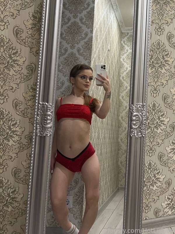 Hotlildiva - Fansly - 16 Dec, 2024