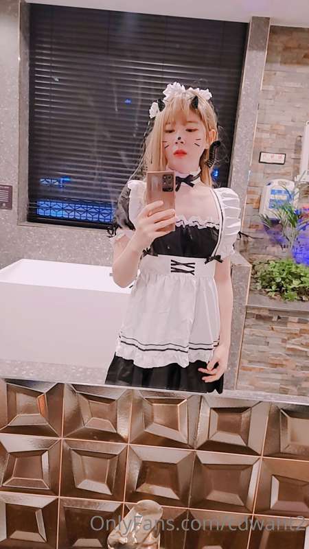 메이드복 사진 26장!!

26 photos of maid clothes!! 6
