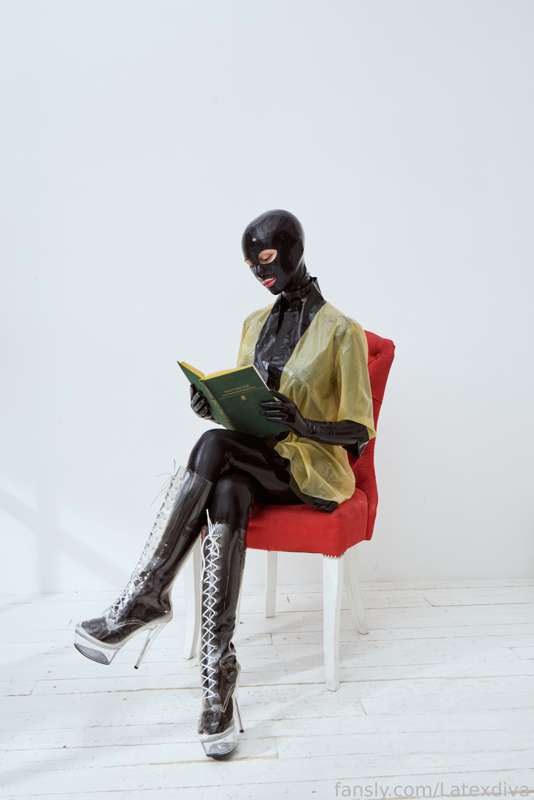 Latexdiva - Fansly - 19 Aug, 2022 6