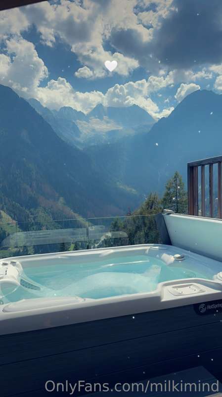 LOOK AT THE VIEW GUUYSS!!!😭😭 I cant wait to shoot some naugh..