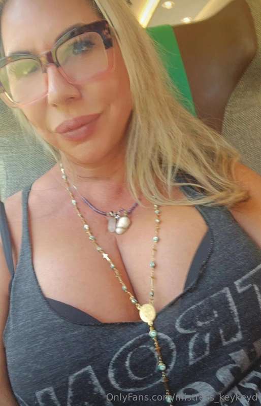 Hope u naughty boys enjoyed watching me on the train 🙊😜 4