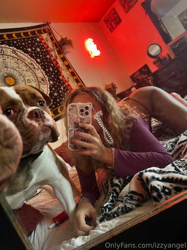 Just hanging out with my favorite dude.🐶🥰 1