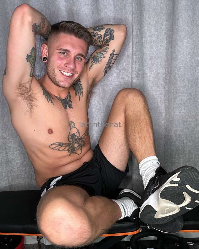 Come sniff me 1