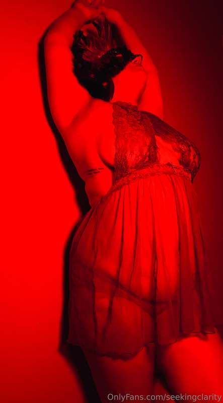 Preview of tonight’s photo shoot. Like for more! 10