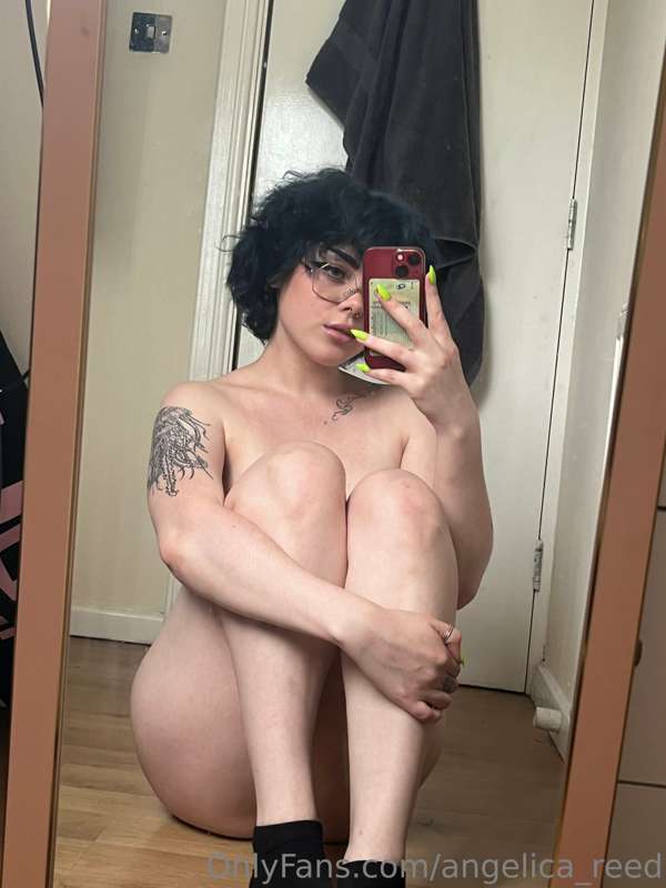 some mirror pics 💦 8