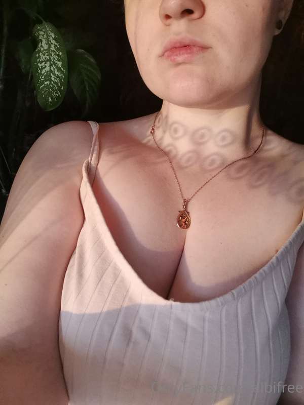 Elbifree - Onlyfans - 31 May, 2022