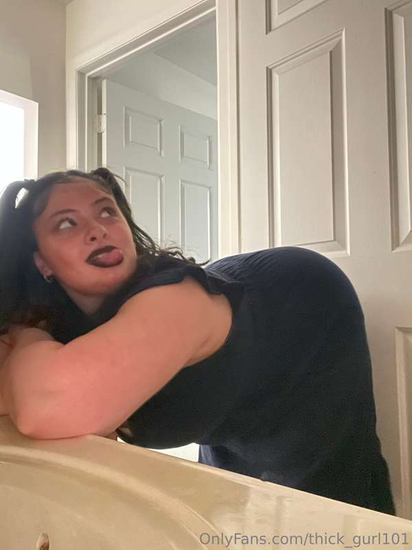 Thick_Gurl101 - Onlyfans - 22 Sep, 2024 13