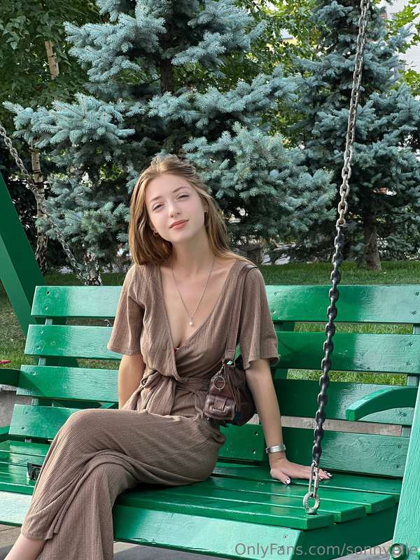 Planning a light stroll in the park ❤️ Fresh air, a gentle b.. 1