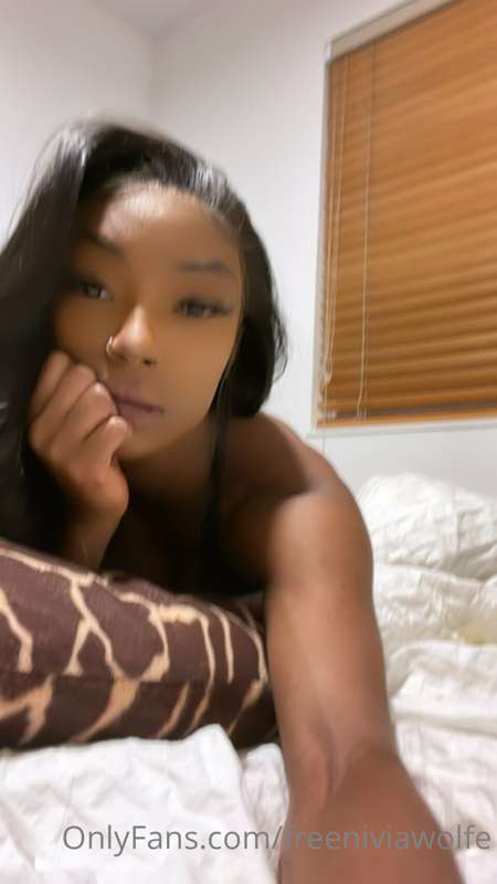 Would you come over please 🥺 1