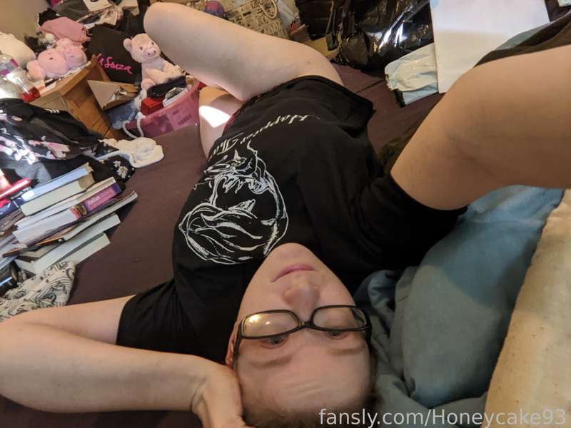 Honeycake93 - Fansly - 07 Jan, 2023 11
