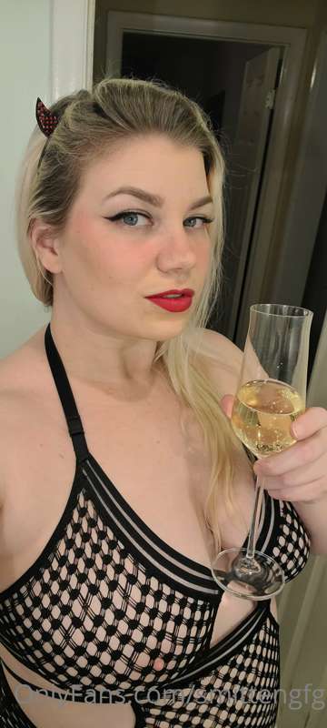 Happy new years my darlings 🥂