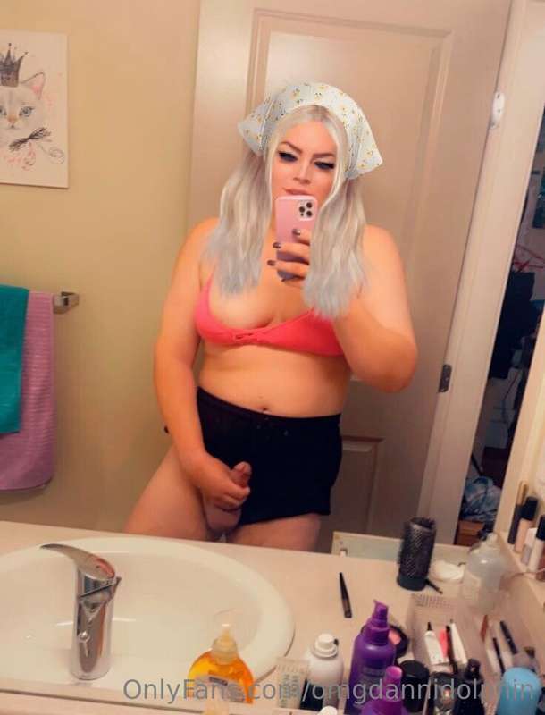 Snap Slut loves the attention 🧡 3