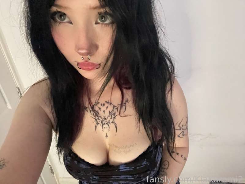 Kiakuromi2 - Fansly - 24 Sep, 2024 8