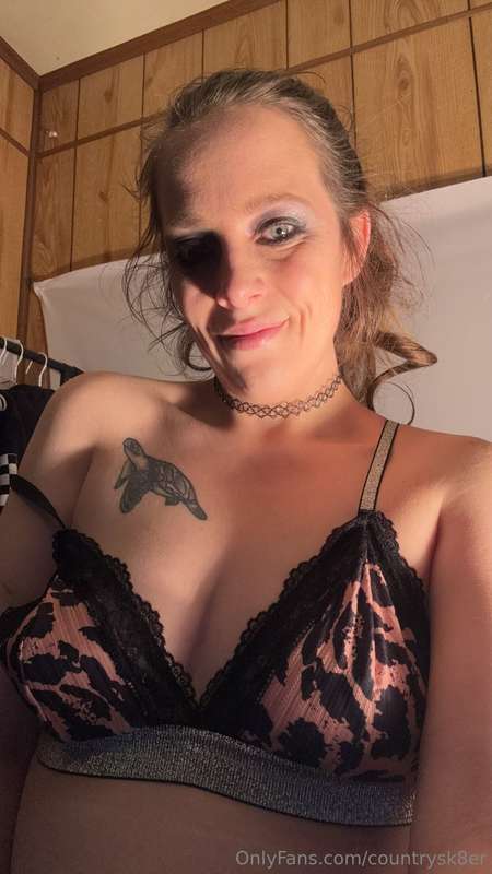Countrysk8Er - Onlyfans - 12 Mar, 2025 11
