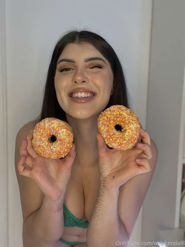 making foodie friday a thing because I love food😍🍩 2