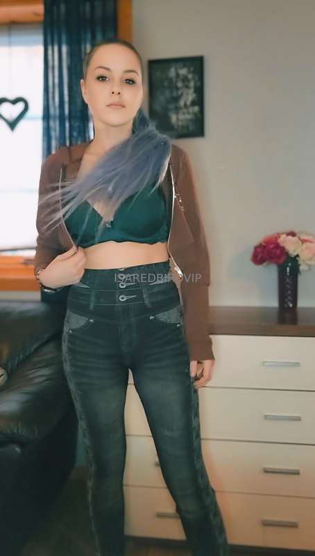 Isaredbirdvip - Onlyfans - 25 Jun, 2025 1