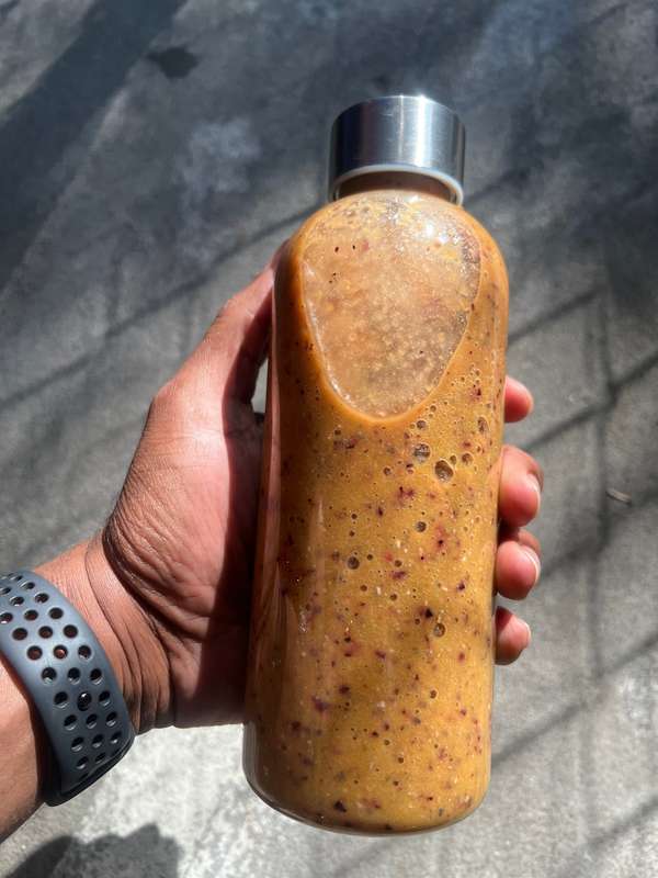 Pre-Workout Smoothie 🍇🍓🫐🍌🫚   Green grapes • red grapes • str..