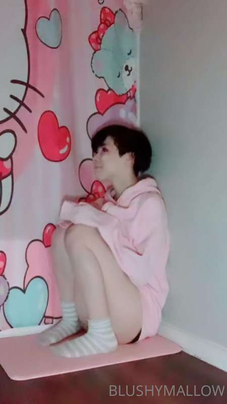 Here I am :3~💕 1