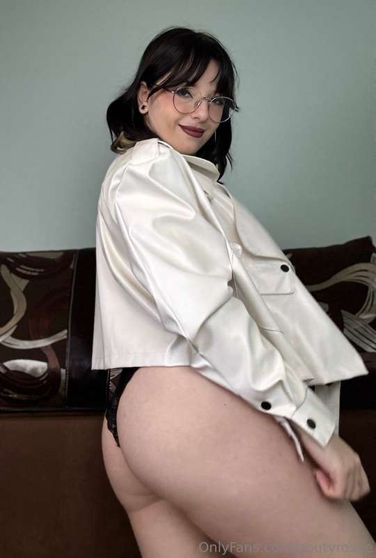 do these sexy panties fit me?👉👈 1