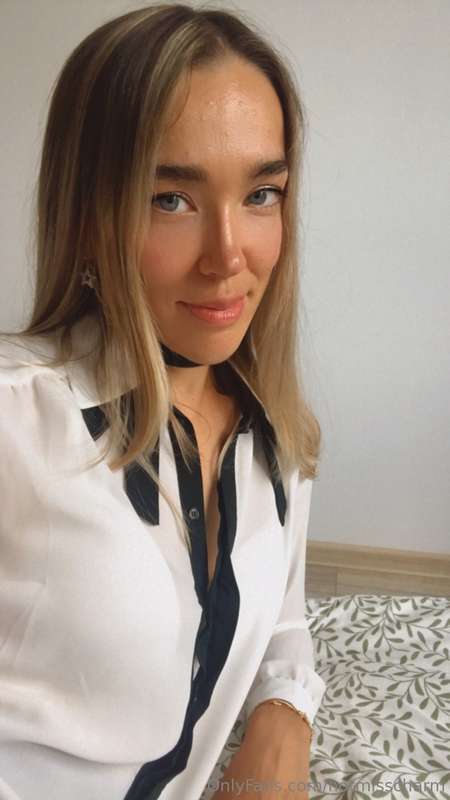 The secretary was very naughty today 😈🔥but she want it again..