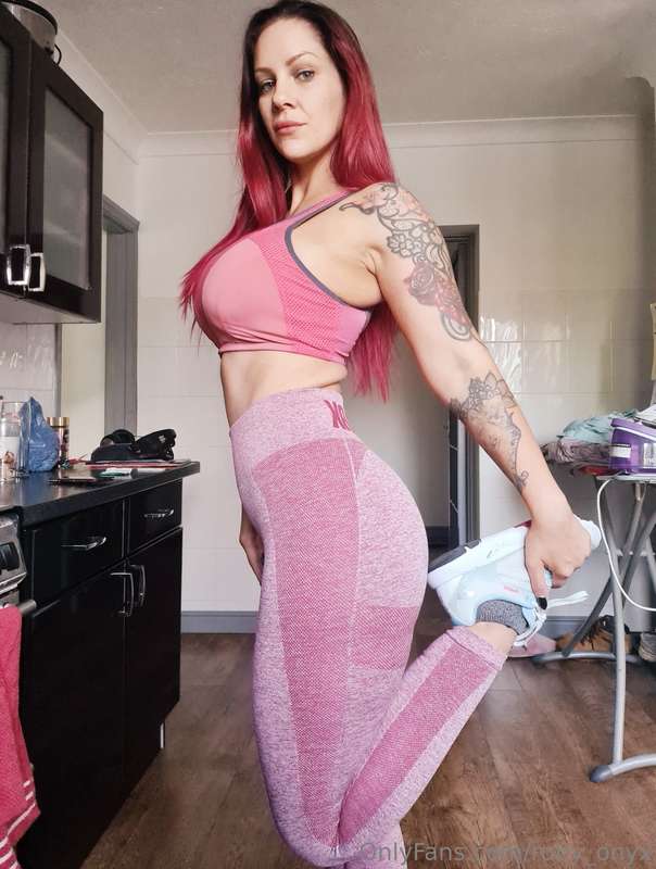 I love when I see guys staring at my ass in these leggings 🤭 1