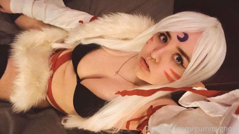 Lady Sesshomaru 💖 here’s a sexy genderbent cosplay from Inuy.. 15
